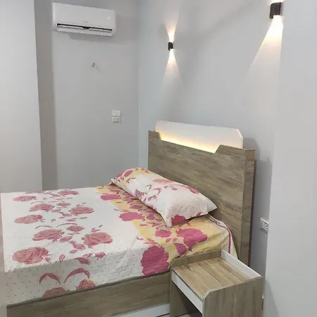 Holly Apartment